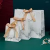 Confezione regalo 20 pezzi Borsa a nastro con stampa in marmo personalizzata personalizzata Etichetta privata per imballaggio di compleanno in carta per piccole imprese