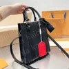 Дизайнерские сумочки Petit Sac Plat Totes Bag Empreint