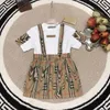 23ss kid sets rok set kids designer kleding meisjes Ronde hals Pure rooster splicing T-shirt met korte mouwen Geruite bretels rokkostuum Hoge kwaliteit babykleertjes