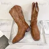 Stivali Cowgirls Cowboy Stivali occidentali ricamati per le donne Moda metà polpaccio Scarpe nuove di zecca tacco medio 2022 Popolare Comodo Slip On T231117