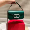 Designer handtas Dames schoudertas Luxe Crossbody tas Boorgesp ontwerp Klassieke okseltas Metalen gesp Kleine vierkante tas Baguette tas portemonnee