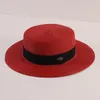 Klassisk bi Straw Hat American Retro Golden Woven Bowler Hat Female Wide Brim Sun Protection Sunshade Flat-Top Cap