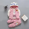 Set di abbigliamento Autunno Inverno Vestiti per neonata Bambini Ragazzi Gilet con cappuccio addensato T-shirt Pantaloni 3 pezzi Set Costume per bambini Tute per bambini 231117