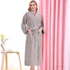 Vêtements de nuit pour femmes femmes coton Kimono Long éponge peignoir hiver épais chaud grande taille Robe demoiselle d'honneur Robes hommes Al bain Robe de chambre