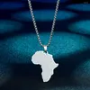 قلادة قلادة Qiamni Stainless Steel Africa Map Country Necklace Rllar Chain سلسلة أزياء مجوهرات أصدقاء الحفلات للنساء الرجال