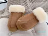 Australië nieuw patroon Pantoffels met dikke zolen Warme laarzen Dames Mini Half Snowboot Winter Pluizige harige satijnen enkellaarzendoos