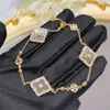 Klassischer Designer-Halskettenschmuck, Buccellati-Schmuck, luxuriöser italienischer Hofwind, weißes Fritillaria-Set, vierblättriges Kleeblatt, Armband, rote Achat-Halskette, Ring-Ohrringe