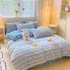 Ensembles de literie Lapin en peluche ensemble lait velours hiver chaud quatre pièces épaissir housse de couette lit taie d'oreiller en lin maison roi chambre décor 231116