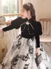 2023 Designer Flower Girls Abiti per matrimoni Maniche lunghe Paillettes dorate Abiti da spettacolo Spettacolo Abito da prima comunione per bambini Adolescenti Abito da ballo di compleanno personalizzato