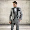 Garnitury męskie Terno Masculin Slim Fit Tuxedo Custom Made Groom Suit Blazer Wedding Garnitury Men traje Hombre Pants Zestaw kamizelki