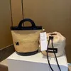 Bolsas de balde de designer palha emendadas letras de couro crossbody bolsa bolsas de viagem