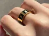 designer ring trouwring Goud en zilver Rose driekleurige ring Vervaagt nooit Roestvrij stalen ring Zwart en wit Paarring Huwelijksfeest Kerstcadeau