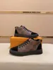 Męskie buty kostki koronkowe oddychane płaskie buty High Top Fashion Sneakers Męskie marki Buty do chodzenia Rozmiar 38-45