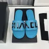 Slipare designer kvinnor äkta läder platt sandaler 2023 sommar mode strandbrev drag naken svart vit brun matt kvinno toffel 51qg