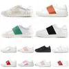 alta qualità aaa + scarpe firmate scarpe casual scarpe da uomo Leather Spikes rosa rosso verde con nero Plate-forme scarpe eleganti sneakers aperte da donna