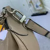 brun designer väska män kors kropp axel lyxiga handväskor kvinnor svart läder hobo väska kedja perforerad kohud läder handväska crossbody designer väskor halv måne