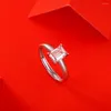 Pierścienie klastra Vinregem 18k białe złoto Plaked 1ct Emerald Cut Diamond D Moissanite Regulowany Pierścień 925 Srebrna biżuteria prezent świąteczny