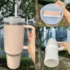 Bereit zum Versand von Schokoladengold -Quencher Tumbler H2.0 40 Unzen Edelstahlbecher Silikongriff Deckel Stroh 2nd Generation Auto Tassen Wasserflaschen Wasserflaschen