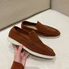 2024 New Designer Walking Shoes Valk Moccasins for mens Black leather vintage loafer piana flat Running sneaker Outdoor travel tennis shoe loro man trainer Size 39-46