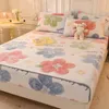 Sheet sets Snowflake Velvet Printing Cartoon Single Bed Hat Milk Coral Cover Thickened Warm Sheets for Autumn and Winter Soft 231116