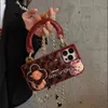 Bellissima custodia per telefono iPhone 15 14 13 12 11 Pro Max L Borsa a tracolla in pelle di alta qualità 18 17 16 15Pro 14Pro 13Pro 12Pro Custodie con logo Scatola di imballaggio Ragazze Donna