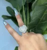 Micro Pave CZ Pełny palcem pierścień dla kobiet wielkie serce w kształcie serca walentynkowe Ice lod