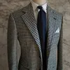 Męskie garnitury Blazery Plaid Wedding Blazer dla mężczyzn w Stock Notoched Lapel Sunikowate Kurtka Ogara Elegancki męski płaszcz mody 231116