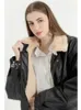 Womens Jackets Hiver femmes fourrure veste en cuir à manches longues en vrac chaud laine d'agneau Vintage épaissi Locomotive revers femme PU moto manteau 231116