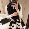 Designer Scarf Luxury Shawls Cashmere Scarf Designer Scarves Thicked Style Winter Women Quality Soft Thick Shawl Fashion Scarve Cashmere Ull Dual Syfte