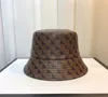 Moda Man Women Leather Bucket Hats Impressa Designer Fisher Caps