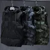 Gilet da uomo Taglie forti L7XL Autunno Inverno Gilet da uomo Casual Senza maniche Giubbotti Con cappuccio Moda Camouflage Gilet Abbigliamento 231116