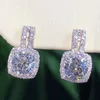 Stud Huitan Moda Color Plata CZ Stud Pendientes para Mujeres Bling AAA Blanco Cubic Zirconia Pendientes Llamativos Joyería 231116