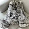 Pelliccia da donna Pelliccia sintetica Pelliccia da donna Autunno Inverno Stile giovane corto pied de poule Imitazione Pelliccia di volpe argentata Caldo peluche Cappotti di pelliccia sintetica Donna 231117