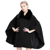 Cape femme Haute qualité femmes vêtements de sortie d'hiver veste fausse fourrure col manteau grande taille Aline laine solide Poncho bureau dame chaud Capes 231117