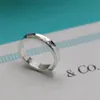 Designer smycken 925 Sterling Silver Designer Ring for Women Men lyxiga smycken Högkvalitativ modetrend Parjubileum Present Style Ring Ring Ring