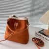 Şık Kış Peluş Çizme Çantaları Kadın Tasarımcı Omuz Çantaları Kahverengi Crossbody Çanta Çanta Tote Debriyaj Çanak Çantalar Kova Çantaları