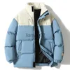 メンズダウンパーカー冬のパーカーの男性厚いパッド入りジャケットコートプラスサイズ8xlファッションカジュアルパッチワークパーカー