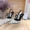 Mode Slim Fiting High Heeled Sandals Luxury Designer Fashion Women's Dresses Shoes Summer Women's Shoes. Storlekar 35-42. Med låda