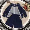 Conjunto de bebê 23ss conjuntos infantis roupas de grife infantil primavera outono casaco com capuz xadrez shorts emenda terno de alta qualidade roupas de bebê grandes para crianças