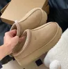 Tasman Tazz pantofola stivale di design di lusso da uomo donna neve mini caviglia corta piumino in pelle invernale stivali con plateau castagna grigio nero bianco da donna UGGsityfytf