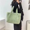 Abendtaschen für Damen, weiche Plüsch-Handtaschen, Kunstfell, einfarbig, Einkaufstaschen, Winter, große Reisetasche, weiblich, warm, flauschig, Tragetaschen, modische Clutch 231117