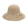 Chapéus largos da borda Mulheres Summer Summer Travel Straw Hat Straw Bow Wavy Big Cool Fashion Moda dobrável Pesca Pescador Cap vestuário férias de férias