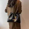 22 % RABATT Designer-Tasche 2024 Handtaschen Damen Herbst/Winter Xiaoxiang-Stil Zituote Personalisierte vielseitige Schwerindustrie-Kettendekoration