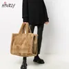 Avondtassen Winter grote draagtas Luxe namaakbont Dameshandtassen Designer Lady Handtassen Pluizig zacht pluche Shopper Bag Warm Sac 231116