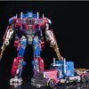 Jouets de transformation Robots EN STOCK BAIWEI AOYI 17CM Jouets de film Garçon Anime Action Figure Modèle de voiture Enfants Cadeau SS38 6022A Mini SS05 TW-1024 231117