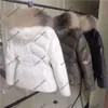 Women's Winter Down Jacket med riktig päls krage fashionabla kvinnokläder designer varumärke kläder förtjockad huva topp varm masualjacka vit jacka