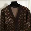 Luksusowe kurtki designerskie swetry modne długie rękawowe V drukowane kardigany Wygodne guziki płaszcz dla kobiet ubranie Nov17