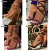 Top Sexy Crystal Kids Sandals Sandals Kobiety letni impreza ślub Bankiet moda Open Club Strippel Heels Buty 230306