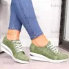 Zapatos de vestir Zapatos de mujer Zapatos transpirables huecos de verano para mujeres 2023 Nueva plataforma de ocio Cuñas Zapatillas de deporte casuales vulcanizadas Chaussure Femme T231117