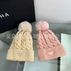 Autumn and Winter New P Family Triangle Fried Dough Twists Söta koreanska dam Proof Sticking Children Warm Cold Hat